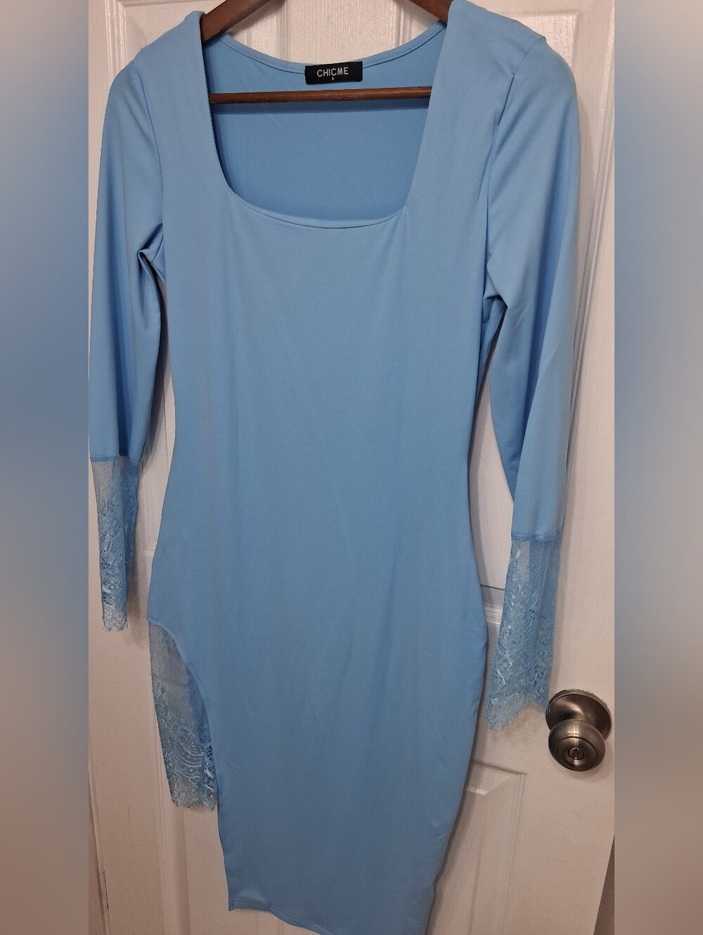 ChicMe Sky Blue Long Sleeve Bodycon Dress with Lace Cuffs    Size S